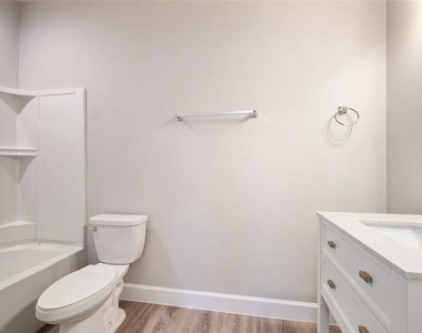 622 Nw 3rd Avenue - Photo Thumbnail 8