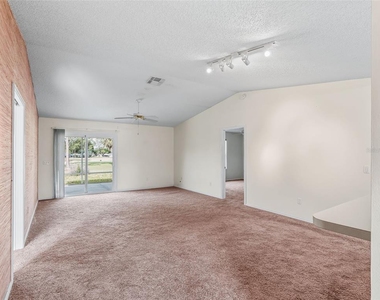722 Camino Del Rey Drive - Photo Thumbnail 2