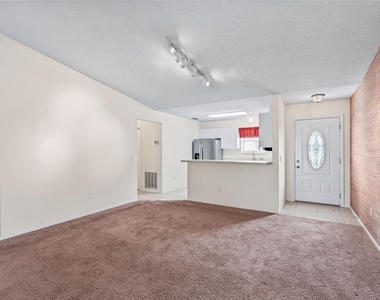 722 Camino Del Rey Drive - Photo Thumbnail 3