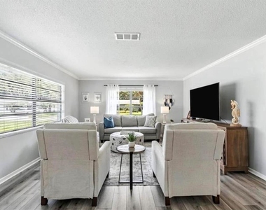 16 Courtney Place - Photo Thumbnail 13