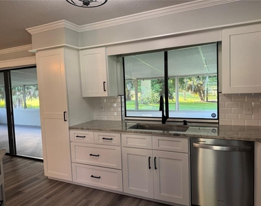 16 Courtney Place - Photo Thumbnail 24
