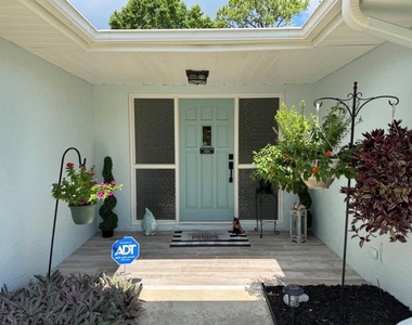 16 Courtney Place - Photo Thumbnail 1