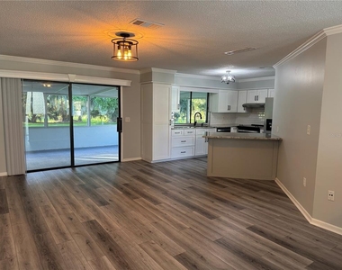 16 Courtney Place - Photo Thumbnail 6