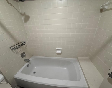 255 Fenwick Drive - Photo Thumbnail 11