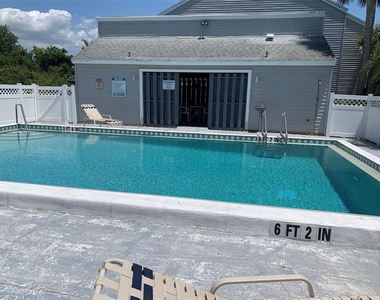 255 Fenwick Drive - Photo Thumbnail 14
