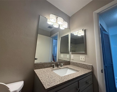 255 Fenwick Drive - Photo Thumbnail 10
