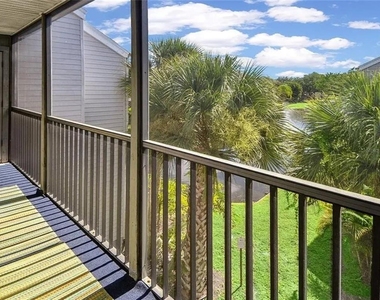 255 Fenwick Drive - Photo Thumbnail 13