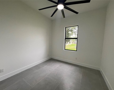 21492 Dollard Avenue - Photo Thumbnail 9