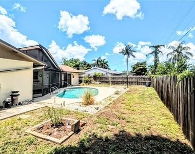 5417 Duncanwood Drive - Photo Thumbnail 22