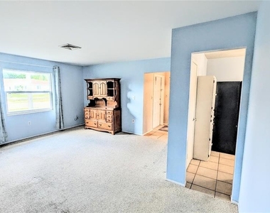 5417 Duncanwood Drive - Photo Thumbnail 9