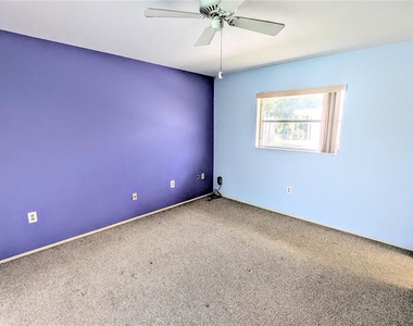5417 Duncanwood Drive - Photo Thumbnail 10