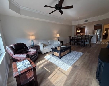 7710 Lake Vista Court - Photo Thumbnail 5