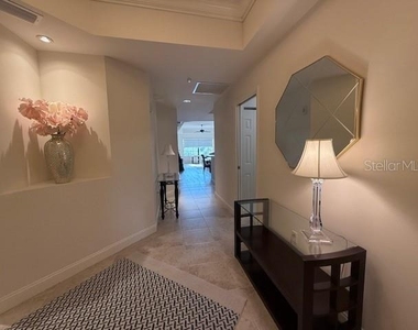 7710 Lake Vista Court - Photo Thumbnail 22