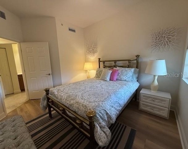 7710 Lake Vista Court - Photo Thumbnail 24
