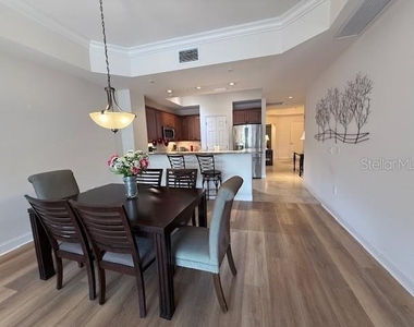 7710 Lake Vista Court - Photo Thumbnail 19