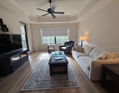 7710 Lake Vista Court - Photo Thumbnail 8