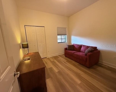7710 Lake Vista Court - Photo Thumbnail 29