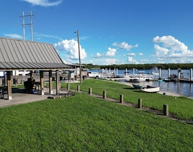 11521 Southern Creek Drive - Photo Thumbnail 17