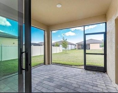 16851 Cayo Key Drive - Photo Thumbnail 19