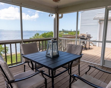 2424 Bay Drive - Photo Thumbnail 22