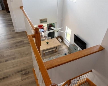 2424 Bay Drive - Photo Thumbnail 12