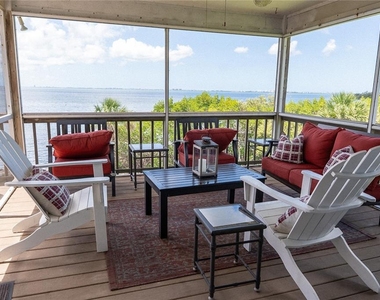 2424 Bay Drive - Photo Thumbnail 9