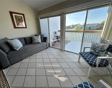 1233 Spoonbill Landings Circle - Photo Thumbnail 8