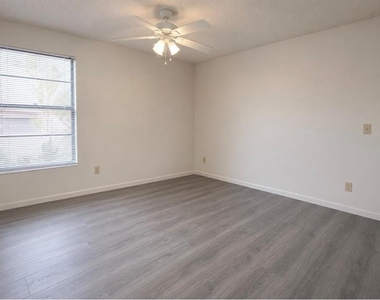 4161 66th Street Circle W - Photo Thumbnail 6