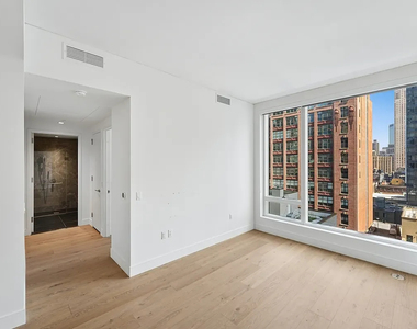312 West 43rd Street - Photo Thumbnail 4