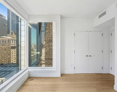 312 West 43rd Street - Photo Thumbnail 8