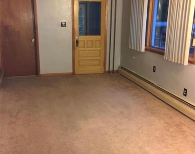 69 W Ridge Street - Photo Thumbnail 3
