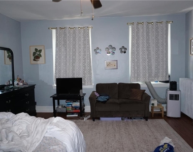 76 W Market Street - Photo Thumbnail 8