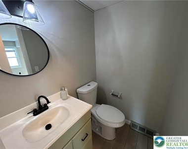 226 Vista Drive - Photo Thumbnail 15