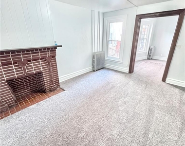 1620 W Chew Street - Photo Thumbnail 3