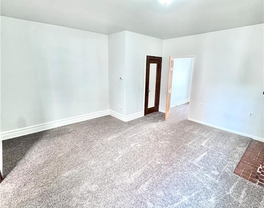 1620 W Chew Street - Photo Thumbnail 4
