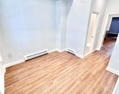 829 W Linden Street - Photo Thumbnail 11