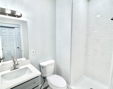 829 W Linden Street - Photo Thumbnail 12