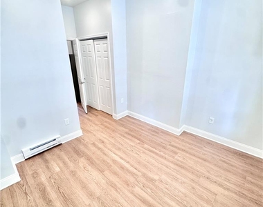 829 W Linden Street - Photo Thumbnail 10