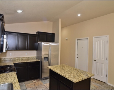 3286 Azteca Trail - Photo Thumbnail 12