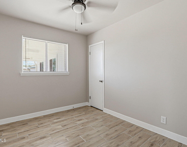 5704 Sage Court - Photo Thumbnail 16