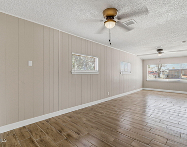 5704 Sage Court - Photo Thumbnail 15