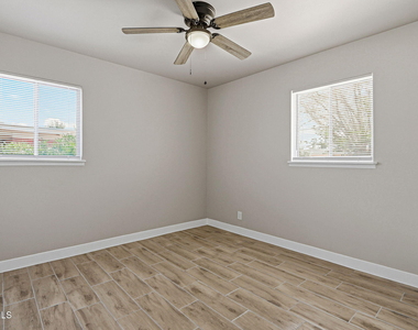 5704 Sage Court - Photo Thumbnail 18