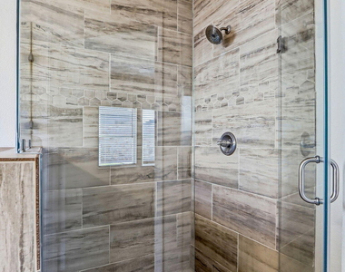 13745 Lago Vista Avenue - Photo Thumbnail 24