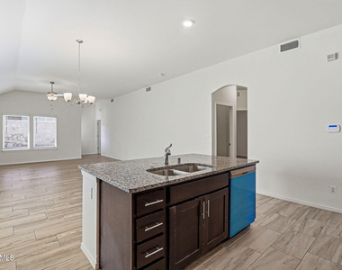 13745 Lago Vista Avenue - Photo Thumbnail 10