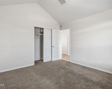 13745 Lago Vista Avenue - Photo Thumbnail 4