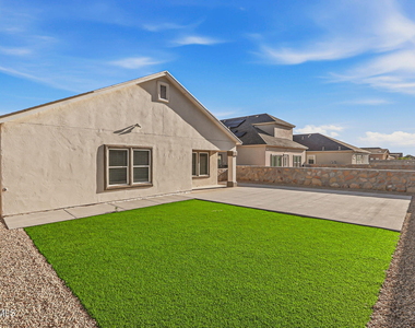 13745 Lago Vista Avenue - Photo Thumbnail 28