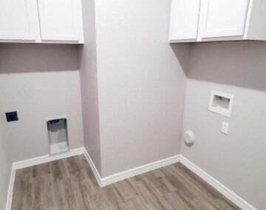 332 La Puesta Drive - Photo Thumbnail 7