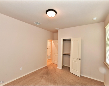 1908 William Caples Street - Photo Thumbnail 27