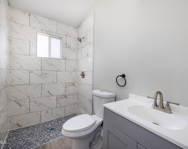 5204 Sun Valley - Photo Thumbnail 9