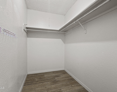 7141 Gran Vida Drive - Photo Thumbnail 18